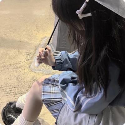 货架之间
